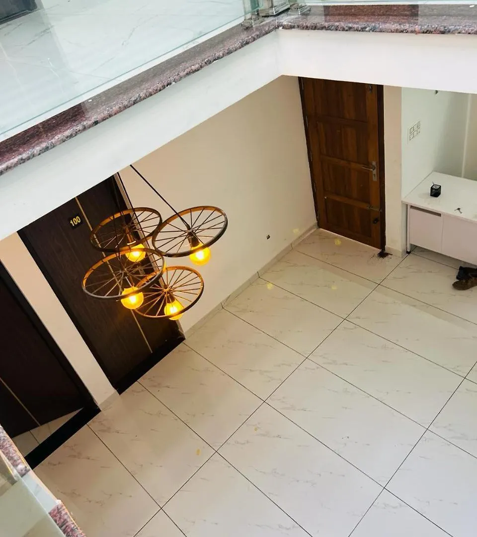 Heavenkey Rooms Kazhakuttam Ινδία